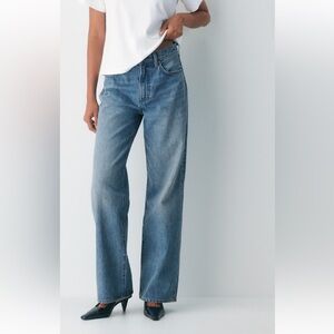 Aritzia Hi-Rise Blue Jeans - The Farrah. Color: 5 yrs kiss n tell blue. Wide leg